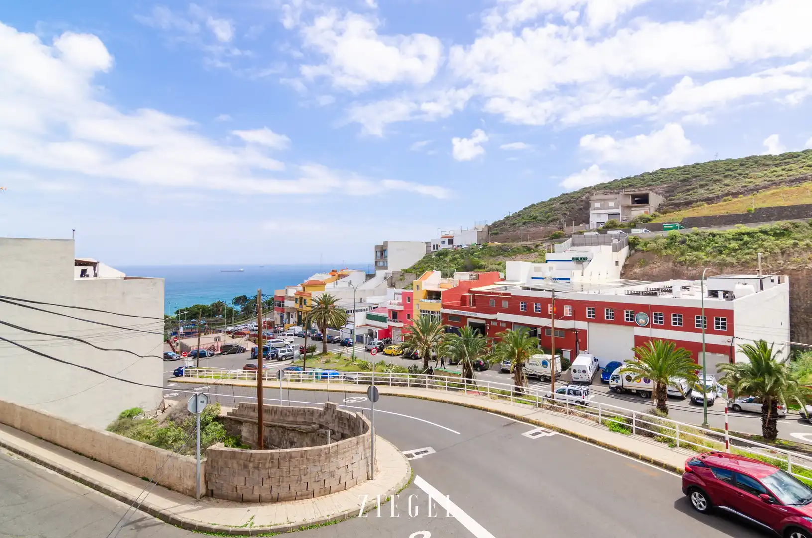 Exterior view of Commercial properties for sale in Las Palmas de Gran Canaria  with Air Conditioner