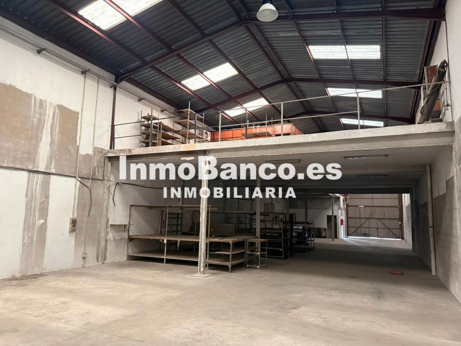 Vista exterior de Nave industrial en venta en Alaquàs