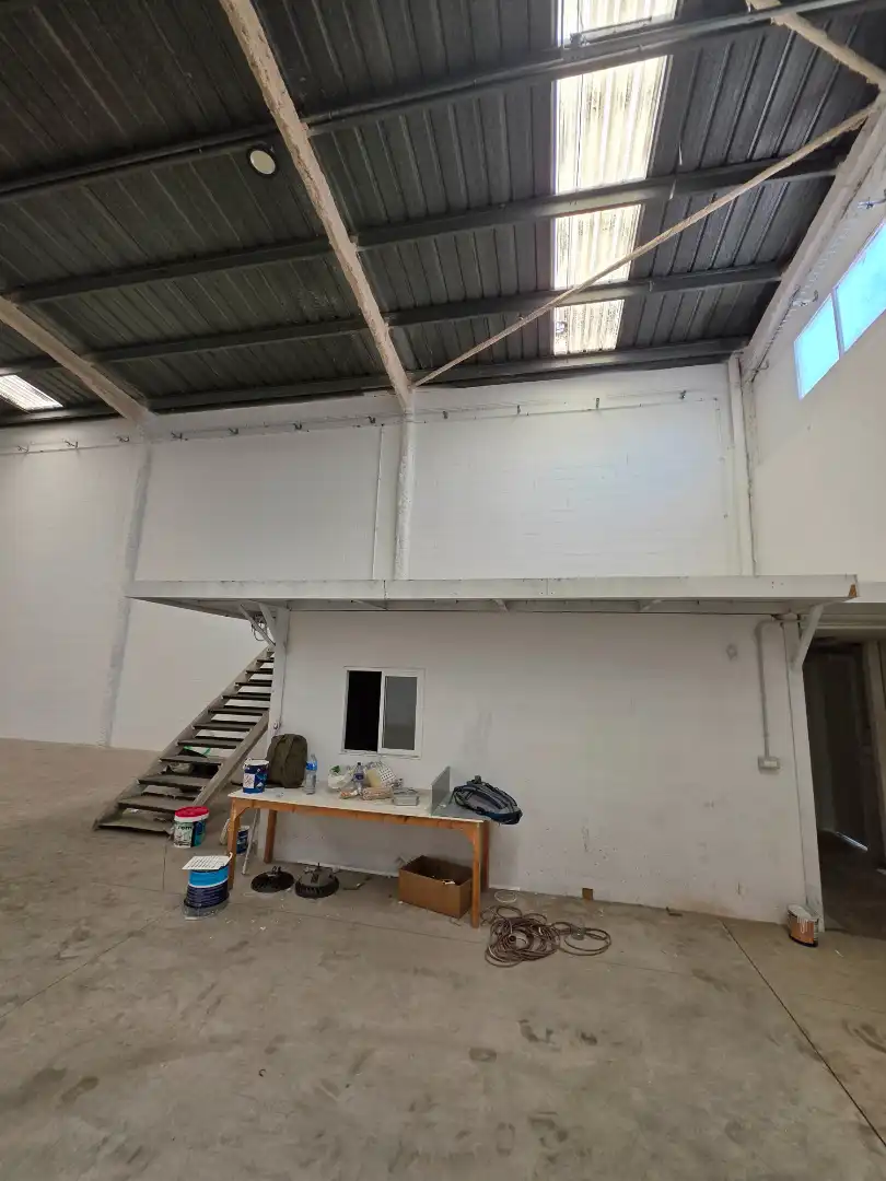 Fabrikhallen zur Miete in Castellbisbal