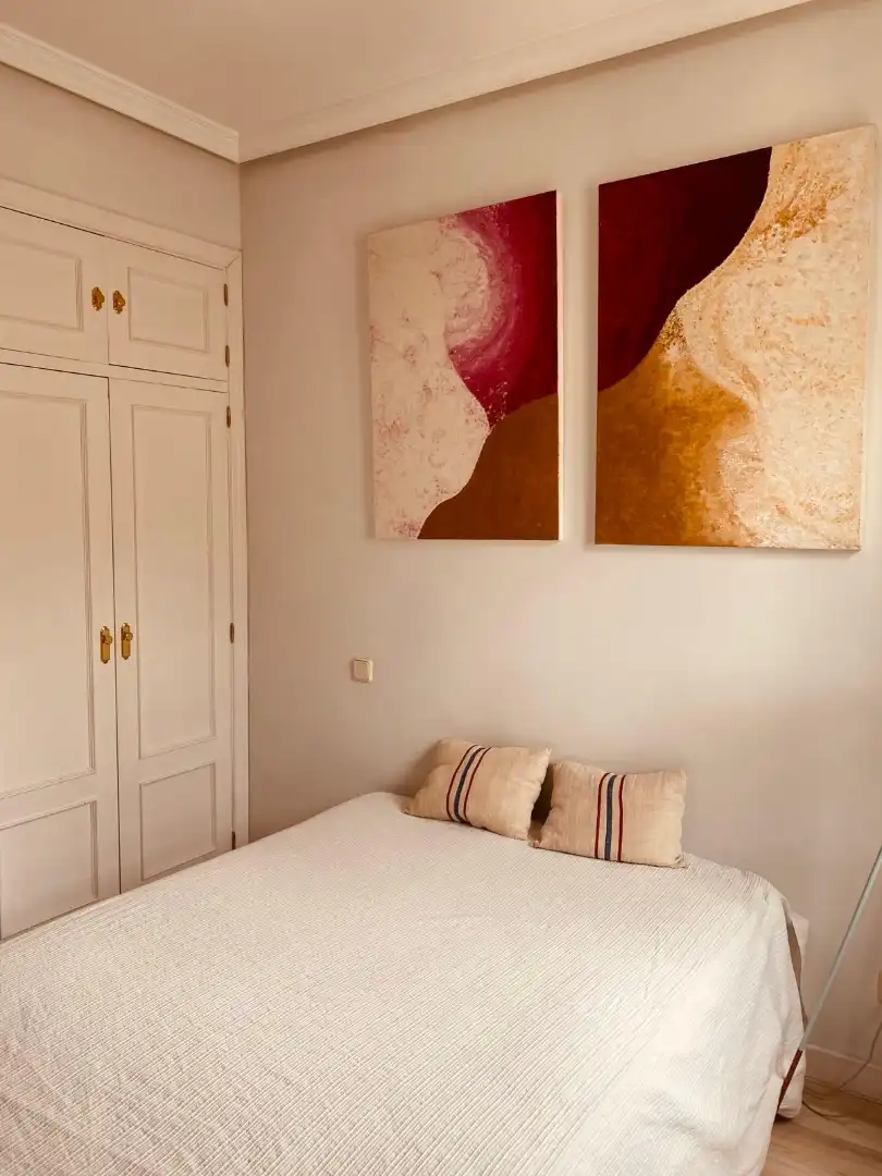Bedroom of Flat for rent in Madrid  with Air Conditioner, Heating and Parquet flooring