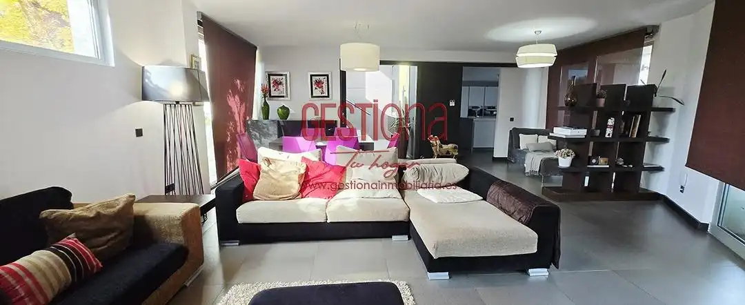 Living room of Houses for sale in Santa Cruz de Bezana  with Private garden, Terrace and Furnished
