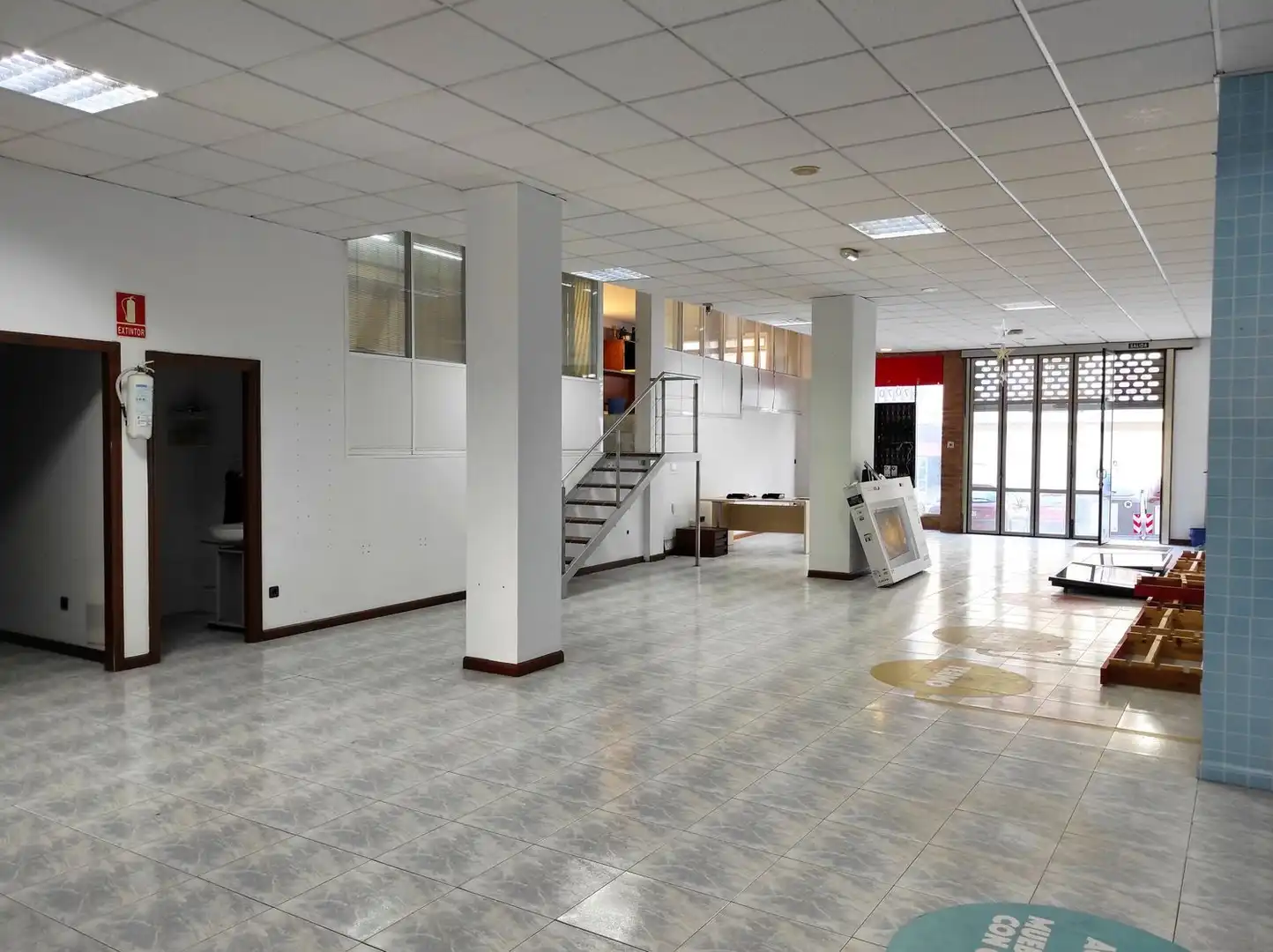 Local comercial en venta en Manuel Platas Varela