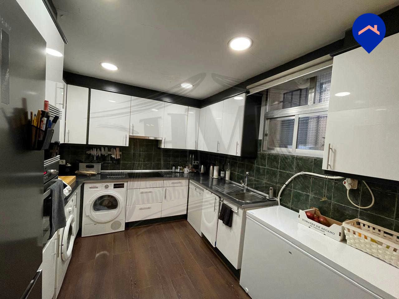 Kitchen of Flat for sale in  Madrid Capital  with Air Conditioner and Heating