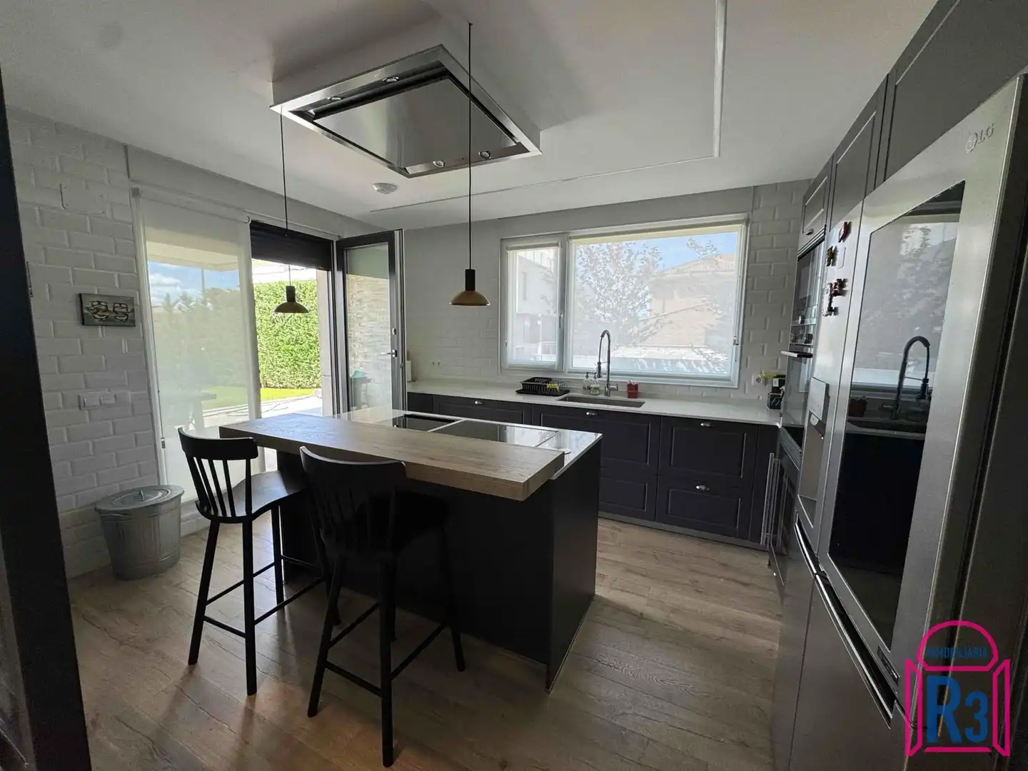Cocina de Casa o chalet en venta en León Capital  con Calefacción y Piscina