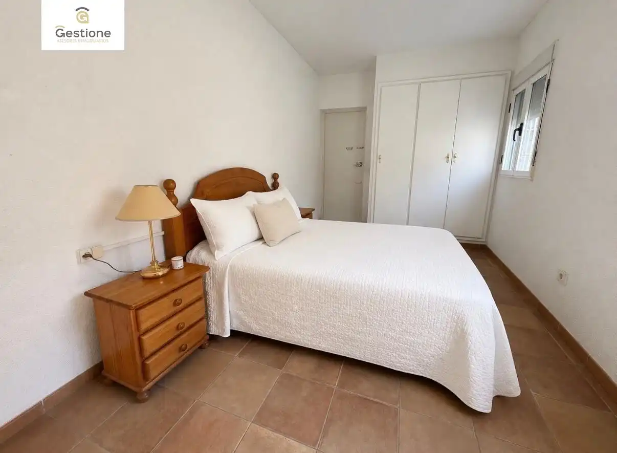 Schlafzimmer von Einfamilien-Reihenhaus zum Verkauf in Burriana / Borriana mit Balkon