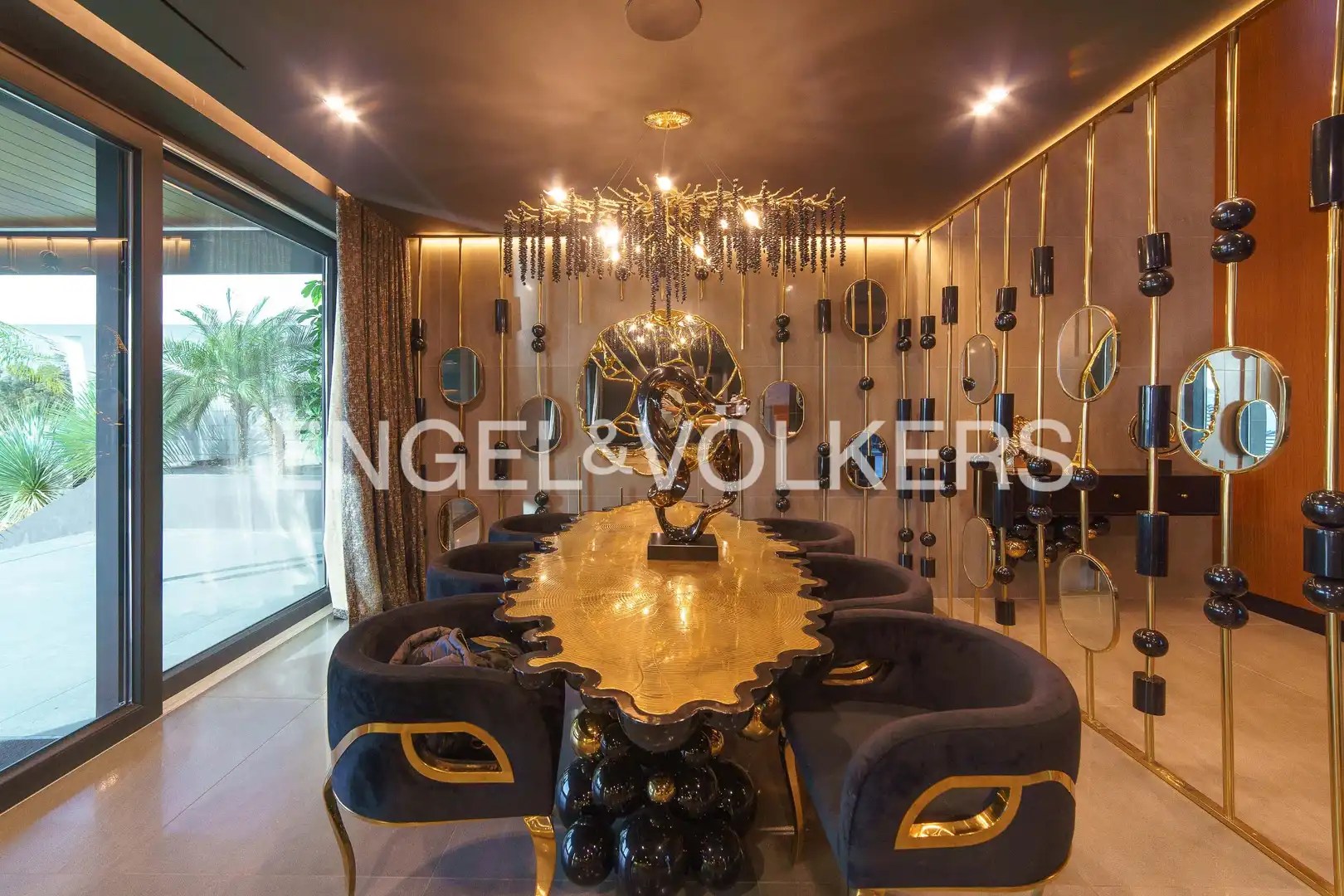 Comedor de Casa o chalet en venta en Sanlúcar de Barrameda con Aire acondicionado, Calefacción y Jardín privado