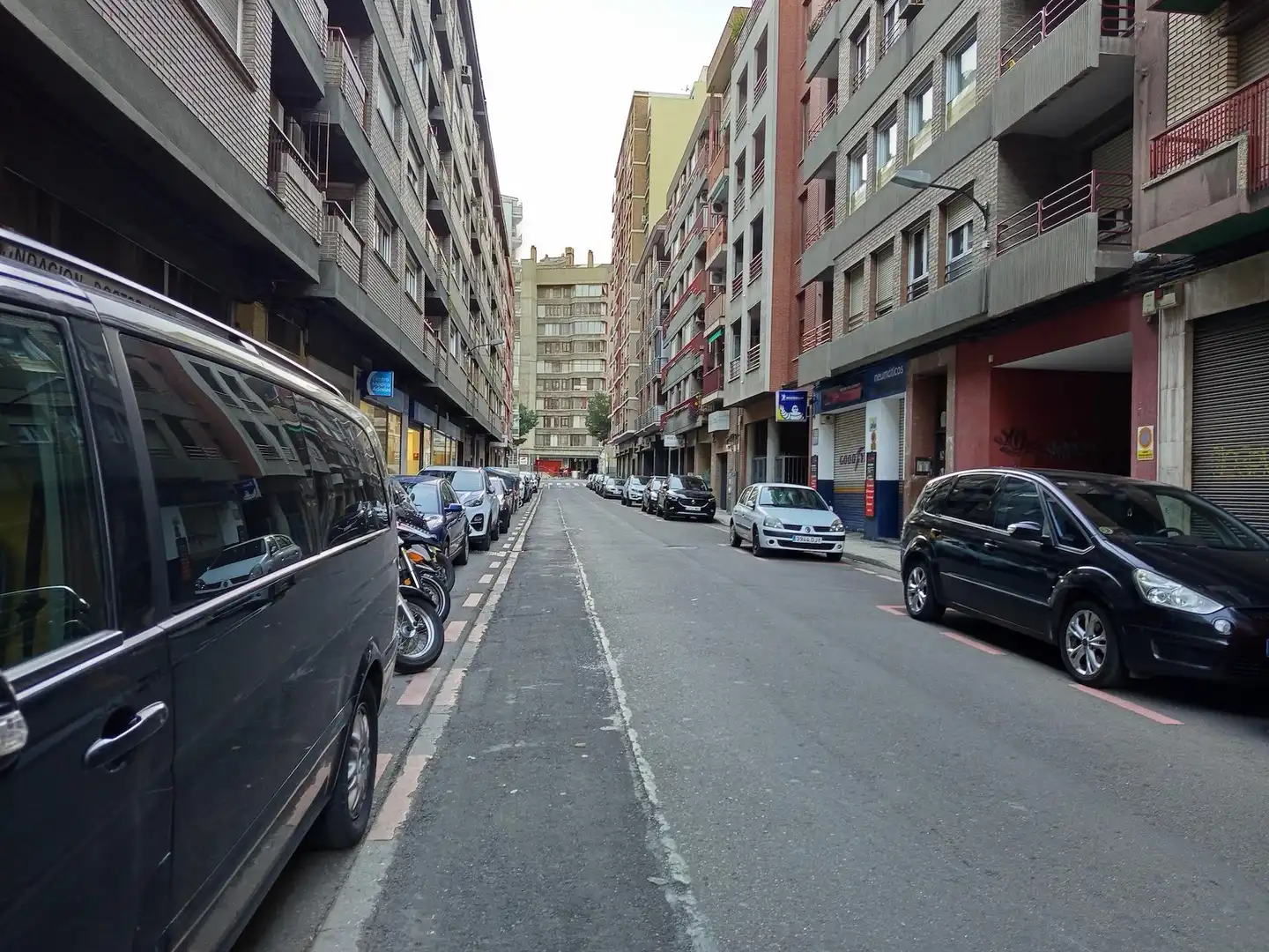 Vista exterior de Garaje en venta en Zaragoza