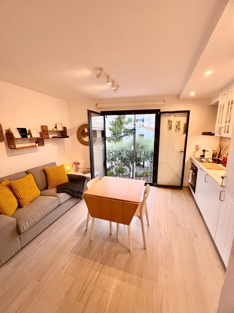 Vista exterior de Apartamento en venta en Cadaqués con Aire acondicionado, Amueblado y Horno