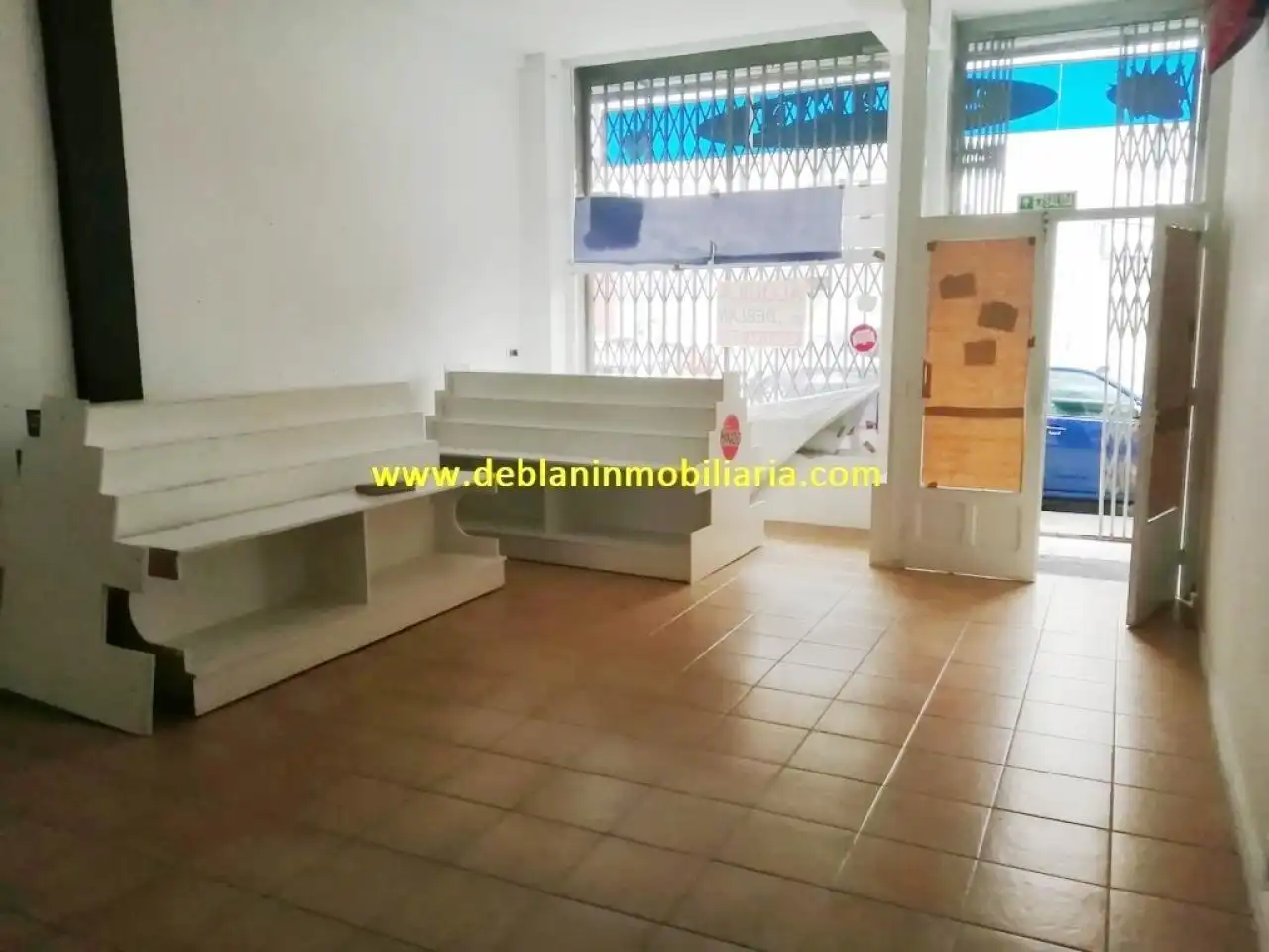 Locale commerciale in affitto a Avenida da Concordia