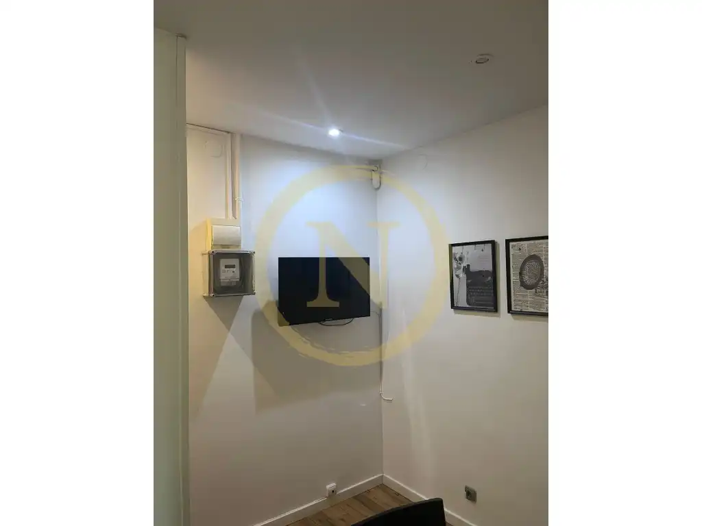 Piso en venta en Carrer de Pujós, Collblanc