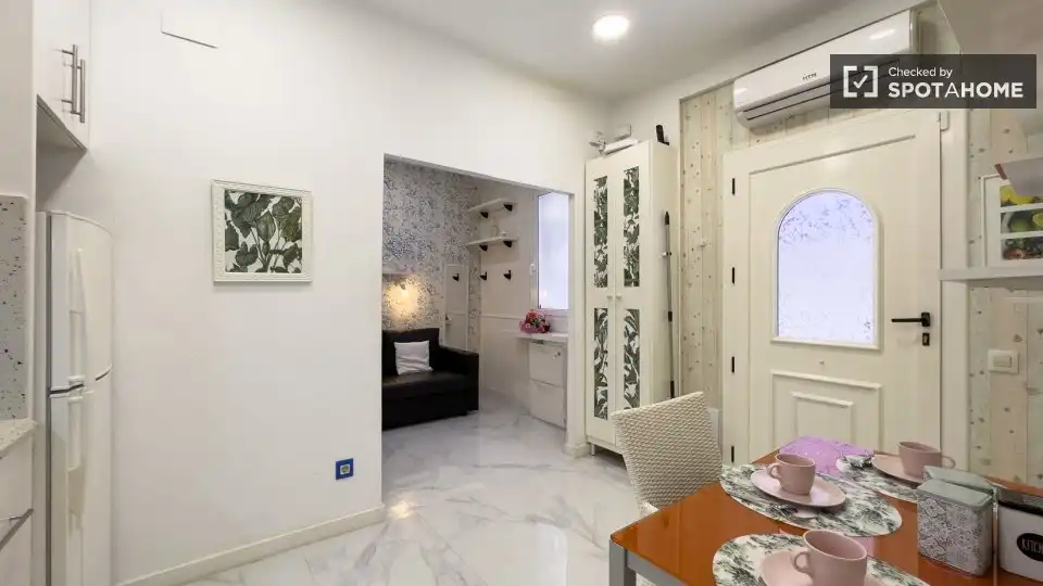 Room in La Barceloneta