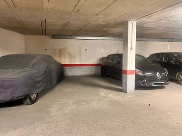 Einzelparkplatz zum Verkauf in Calle de los Moriscos 1