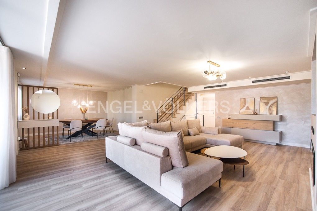 Sala de estar de Casa o chalet en venta en Castellón de la Plana / Castelló de la Plana con Aire acondicionado, Calefacción y Jardín privado