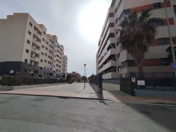 Vista exterior de Local en venda en Almería