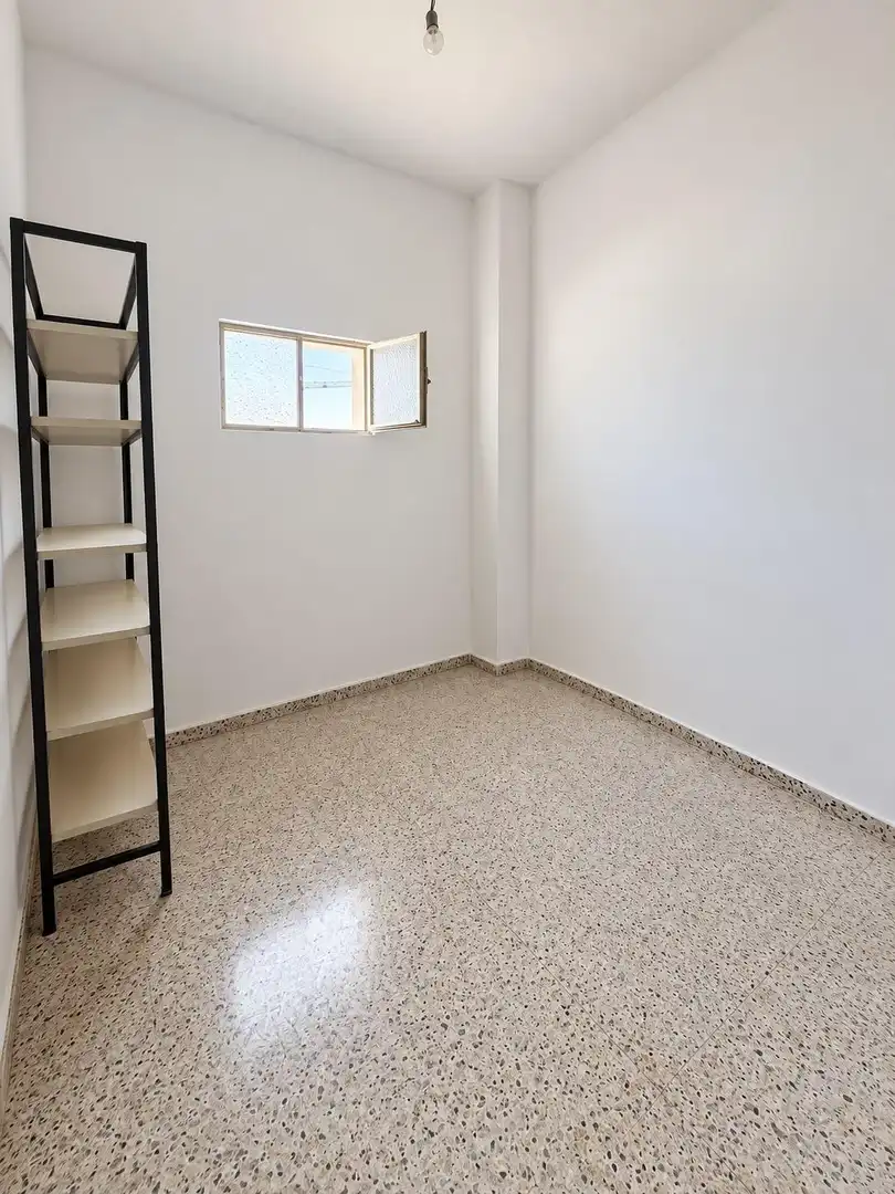 Habitación de Trastero en venta en Granada
