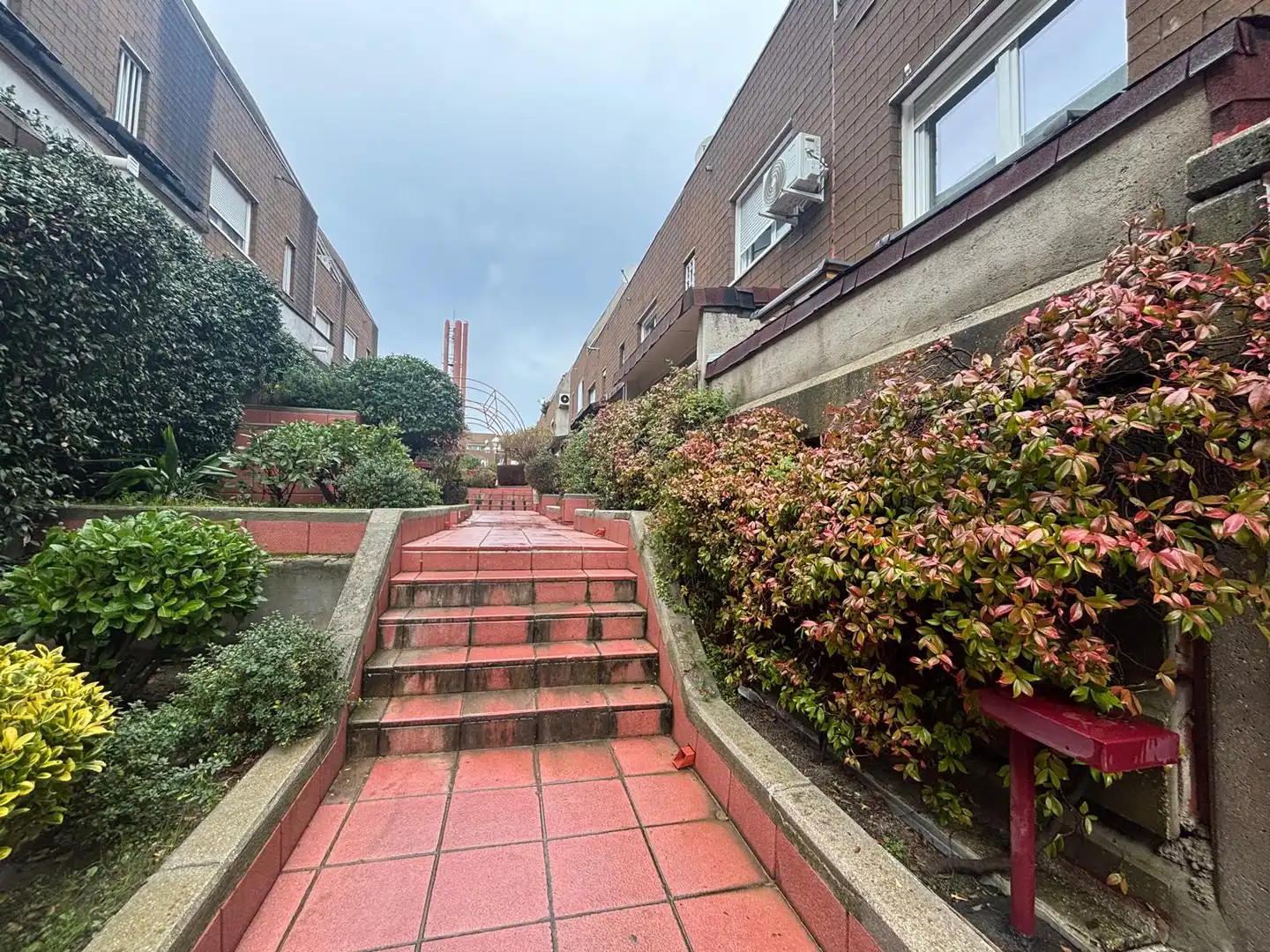 Vista exterior de Casa adosada en venda en Pozuelo de Alarcón