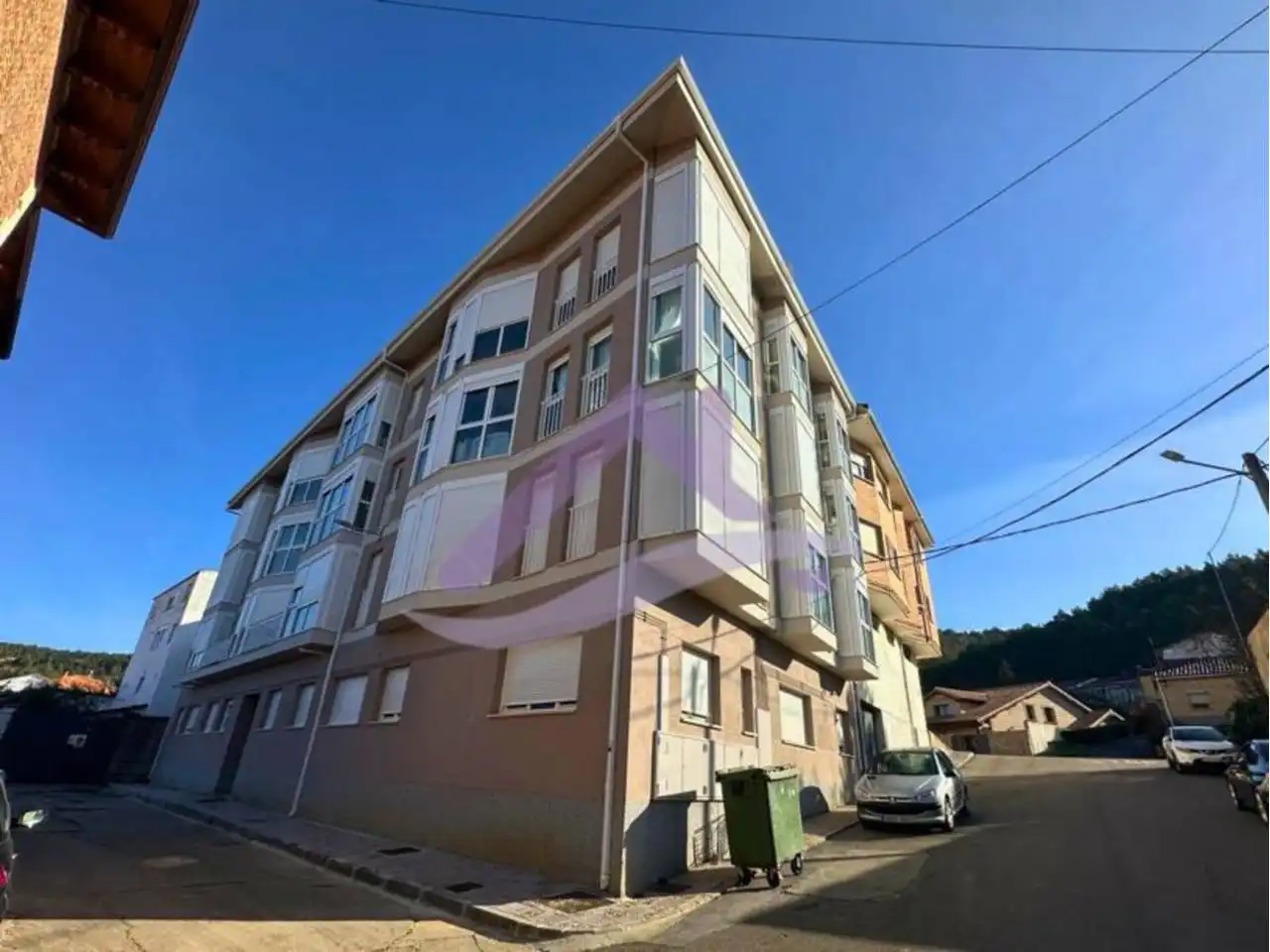 Vista exterior de Piso en venta en Saldaña con Calefacción