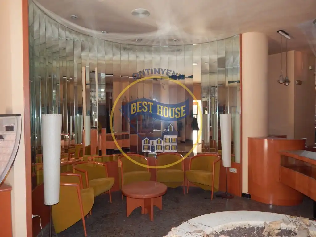 Business premises to rent in Sant Josep - Zona Hospital, imagen 2