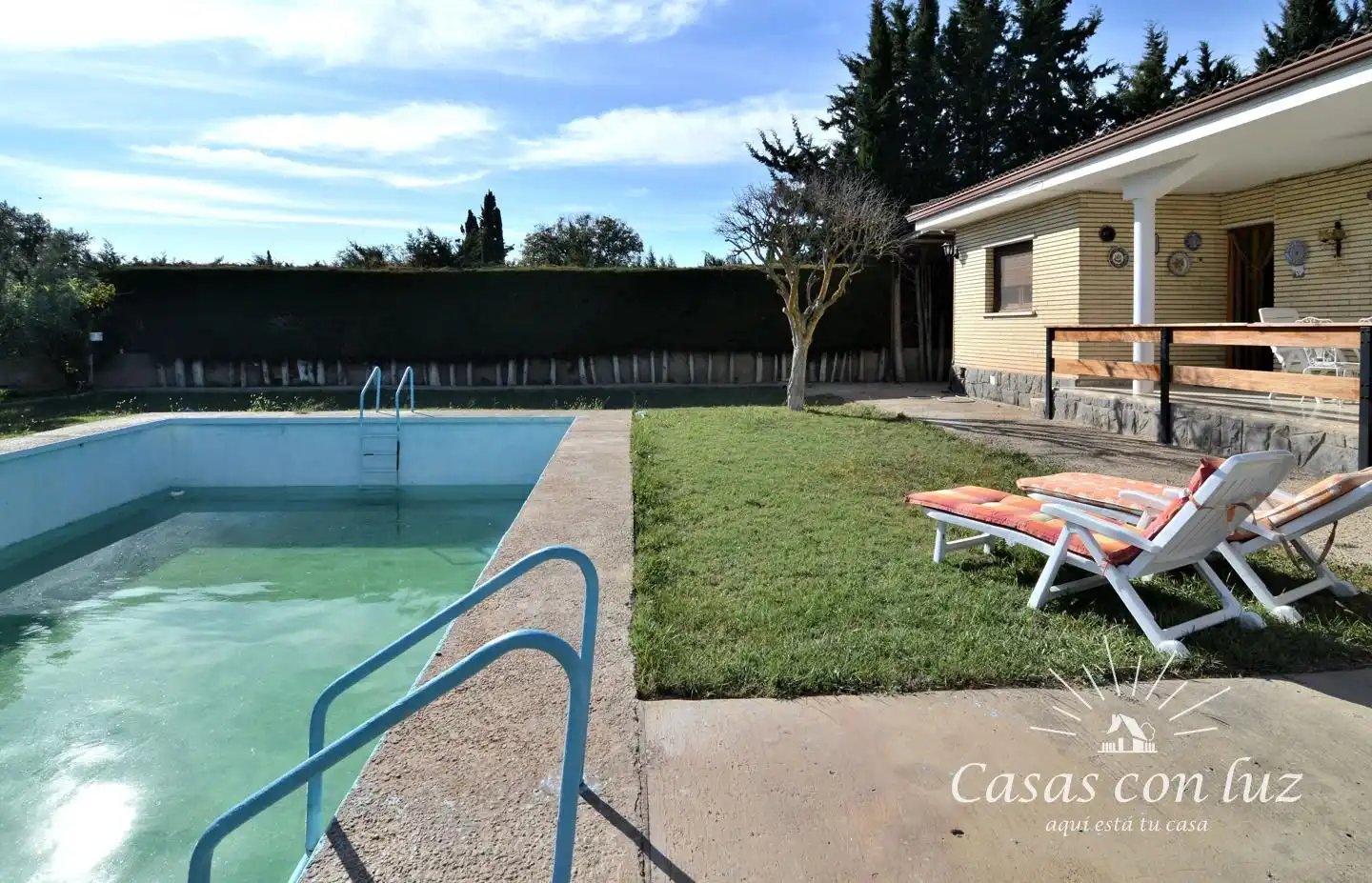 Piscina de Casa adosada en venda en Zaragoza amb Jardí privat, Traster i Piscina