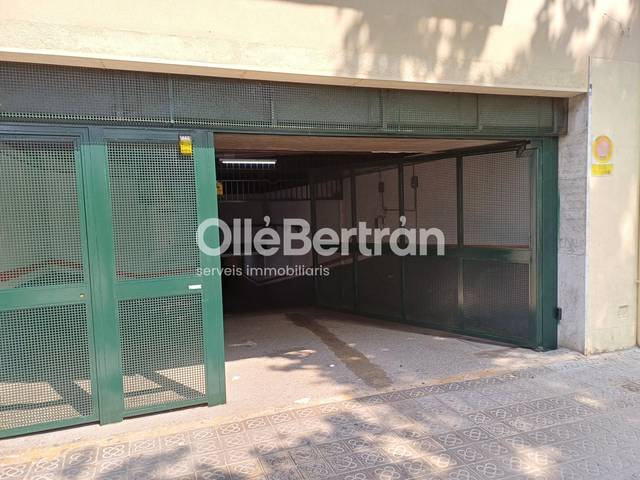 Garaje en Alquiler en de Pujades en Sant Pere, Sta. Caterina i la Ribera