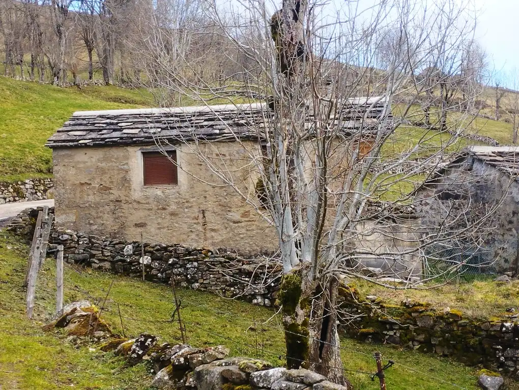 Casa amb terrassa en venda a Lugar la Sia 22, imagen 3