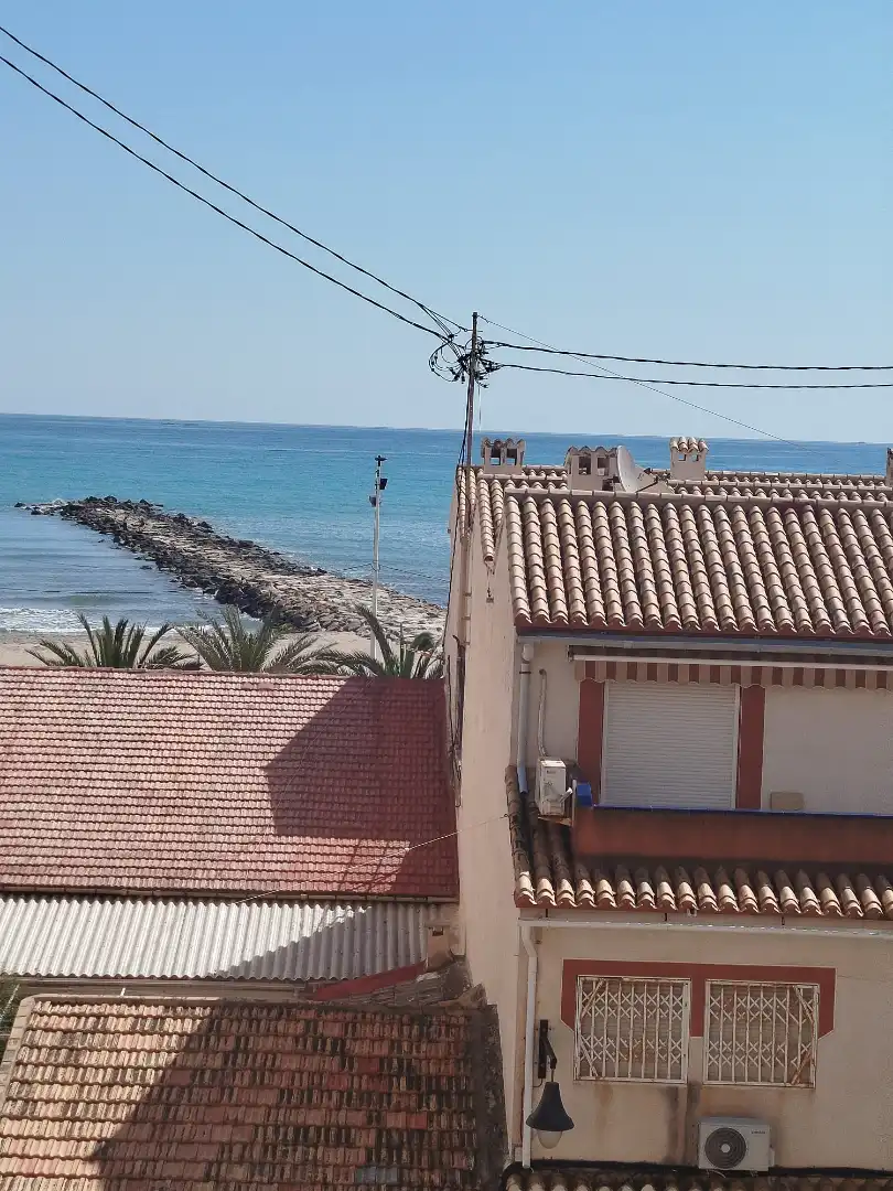Vista exterior de Pis en venda en El Campello amb Moblat i Balcó