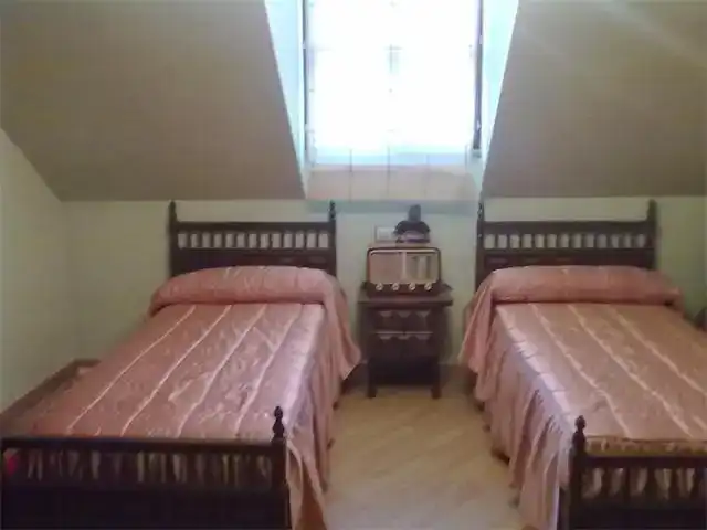 Habitación de Apartamento en venta en Riaño con Parquet, Amueblado y Horno
