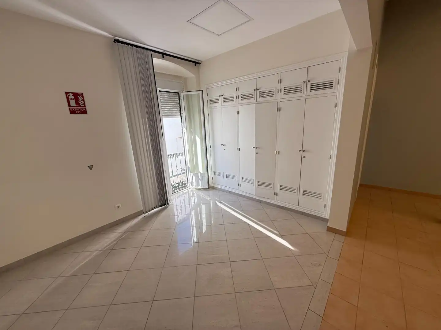 Schlafzimmer von Gebäude zur Miete in Dos Hermanas