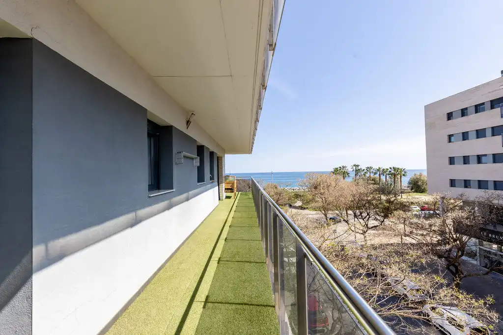 Balcony of Apartments for sale in Mataró  with Air Conditioner, Heating and Parquet flooring