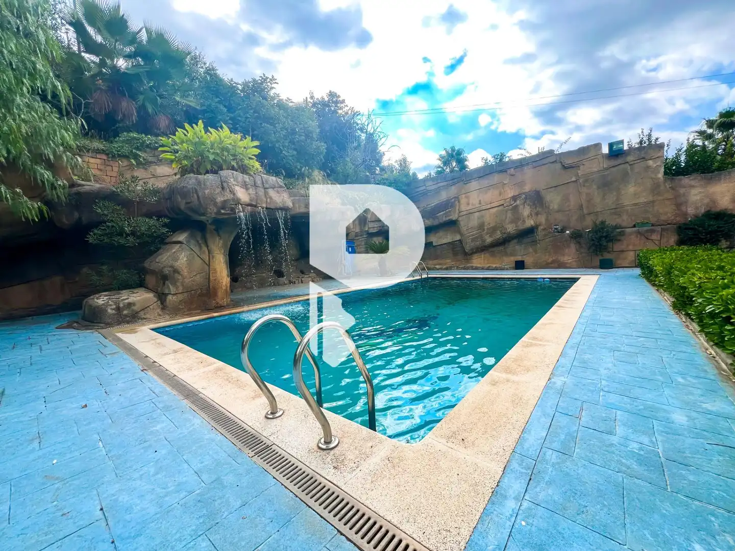 Piscina de Casa o chalet en venta en Cervelló con Aire acondicionado, Calefacción y Jardín privado