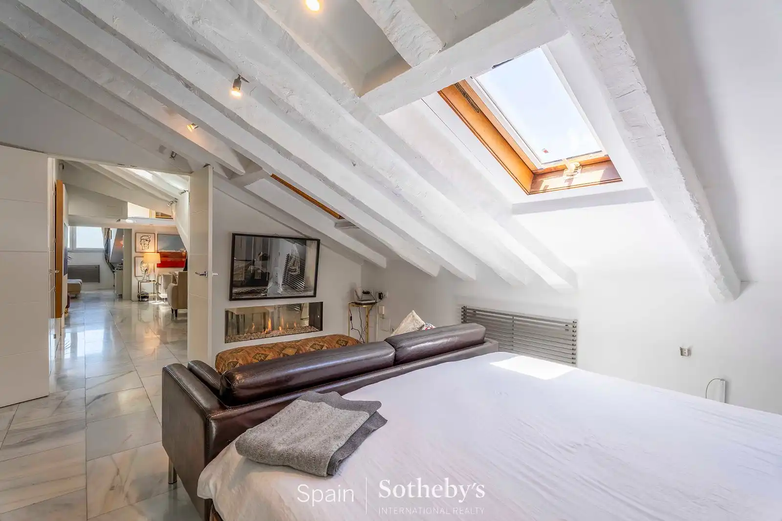 Habitación de Ático de alquiler en Madrid con Aire acondicionado, Calefacción y Terraza