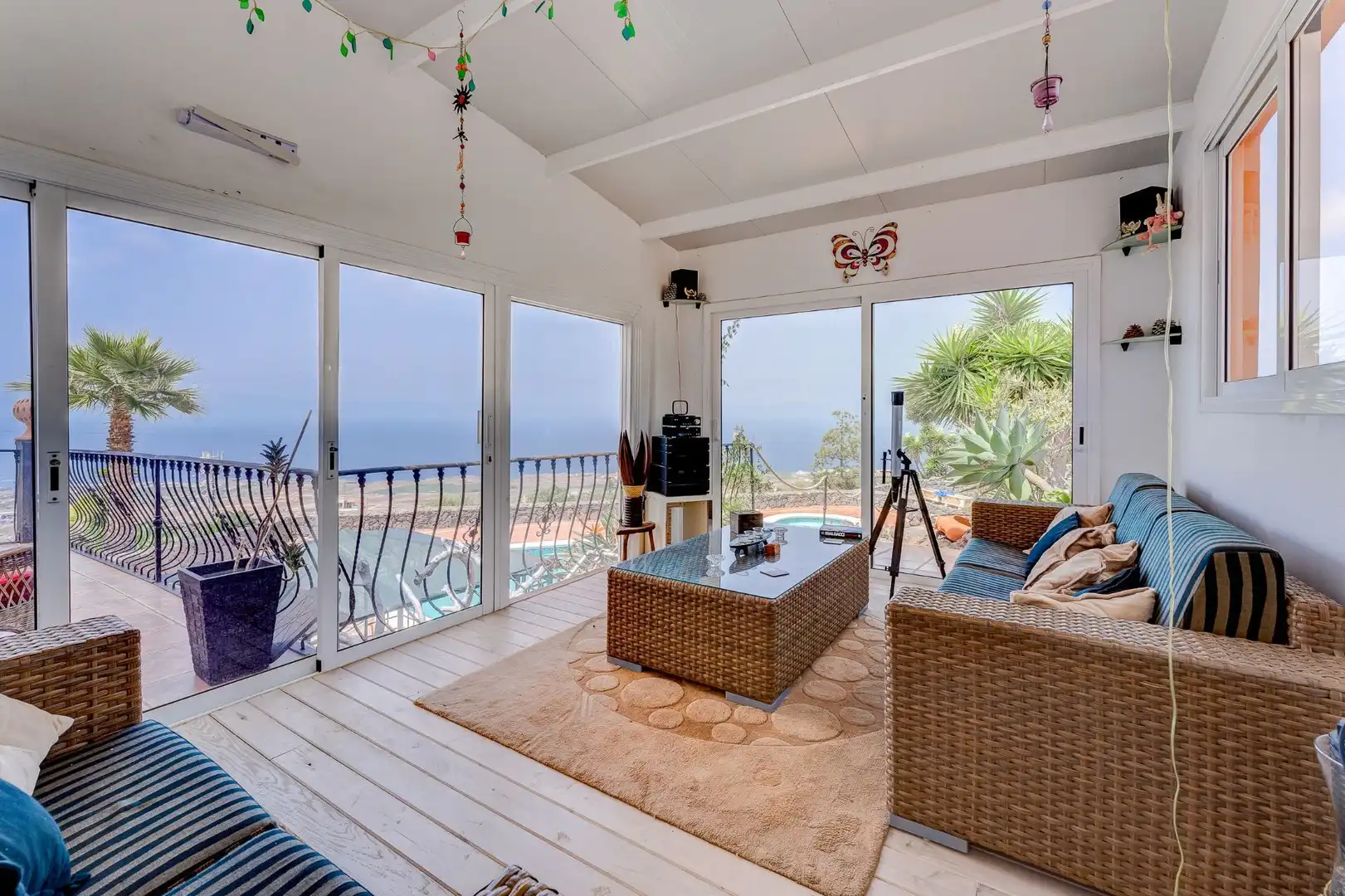 Sala de estar de Casa o chalet en venta en Adeje con Jardín privado, Terraza y Trastero