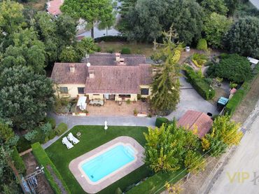 Casa con balcone in vendita a carrer  del bosc