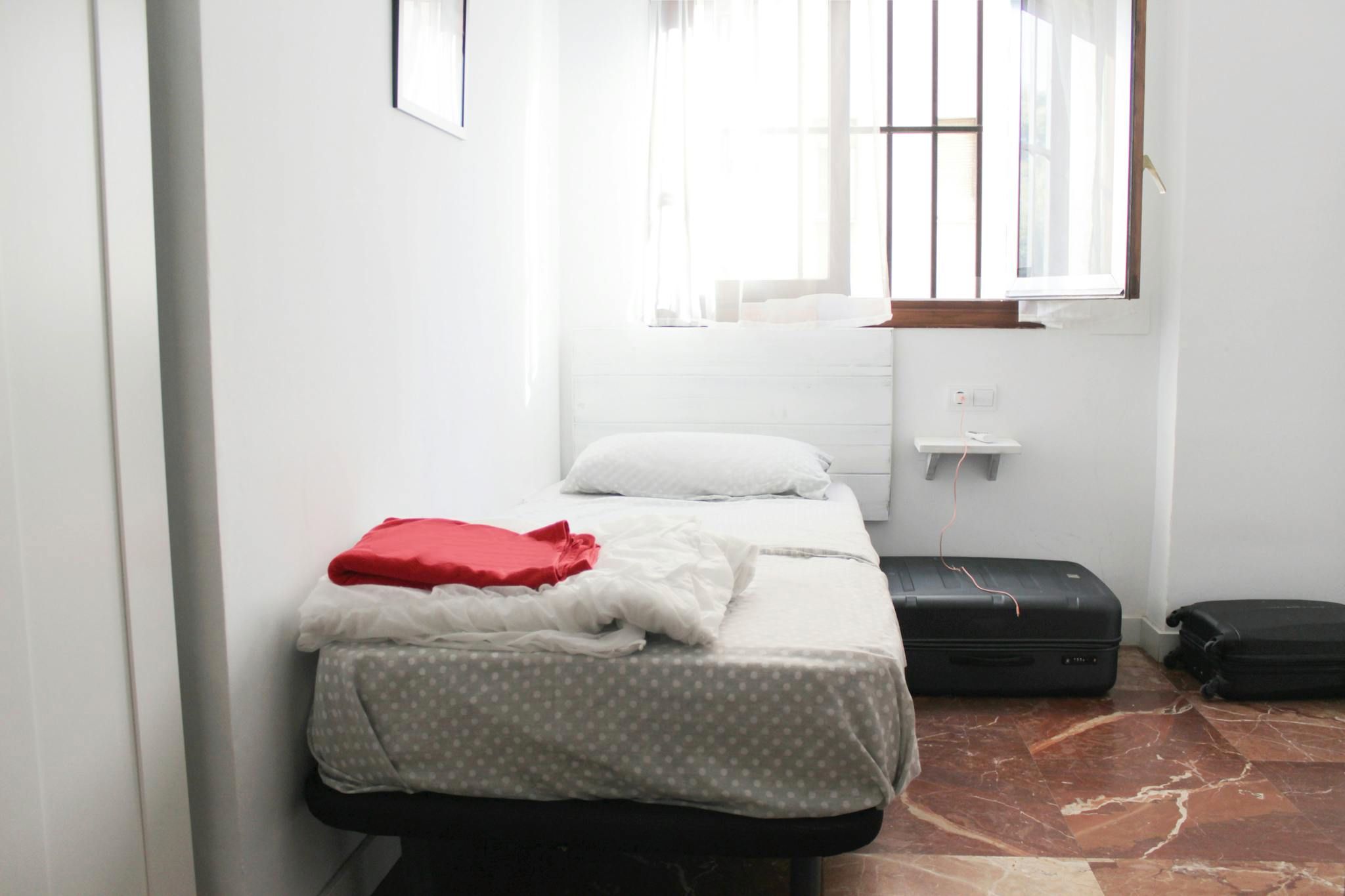 Dormitori de Pis per a compartir en  Sevilla Capital amb Aire condicionat, Moblat i Rentadora