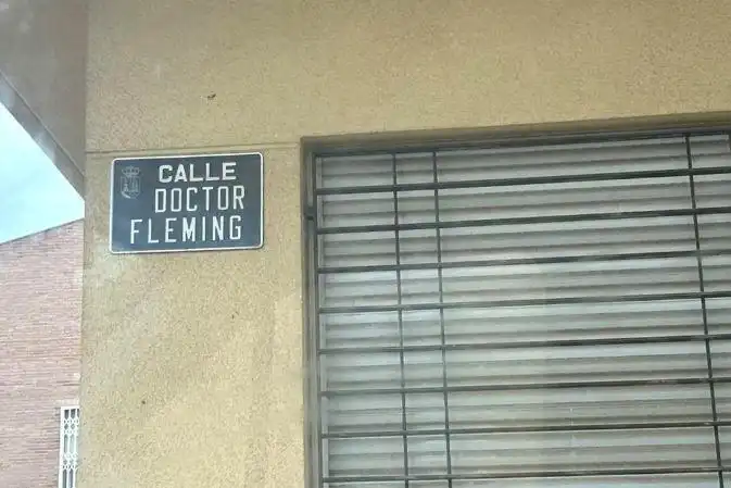 Pis en venda a Calle Doctor Fleming Edificio Velazquez 10