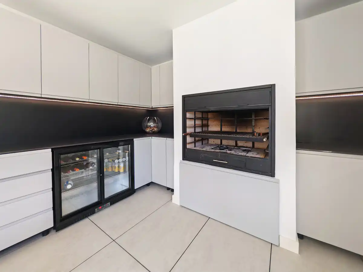 Kitchen of Houses for sale in Marbella  with Air Conditioner, Heating and Private garden