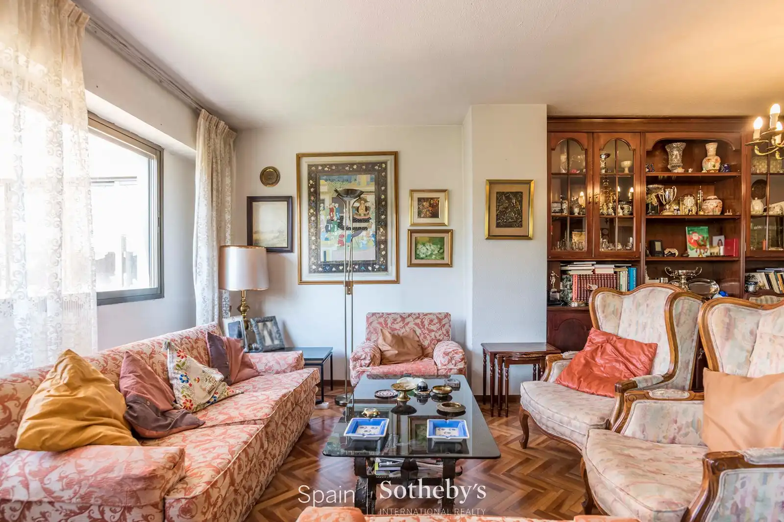 Sala d'estar de Apartament en venda en Madrid amb Aire condicionat, Calefacció i Terrassa