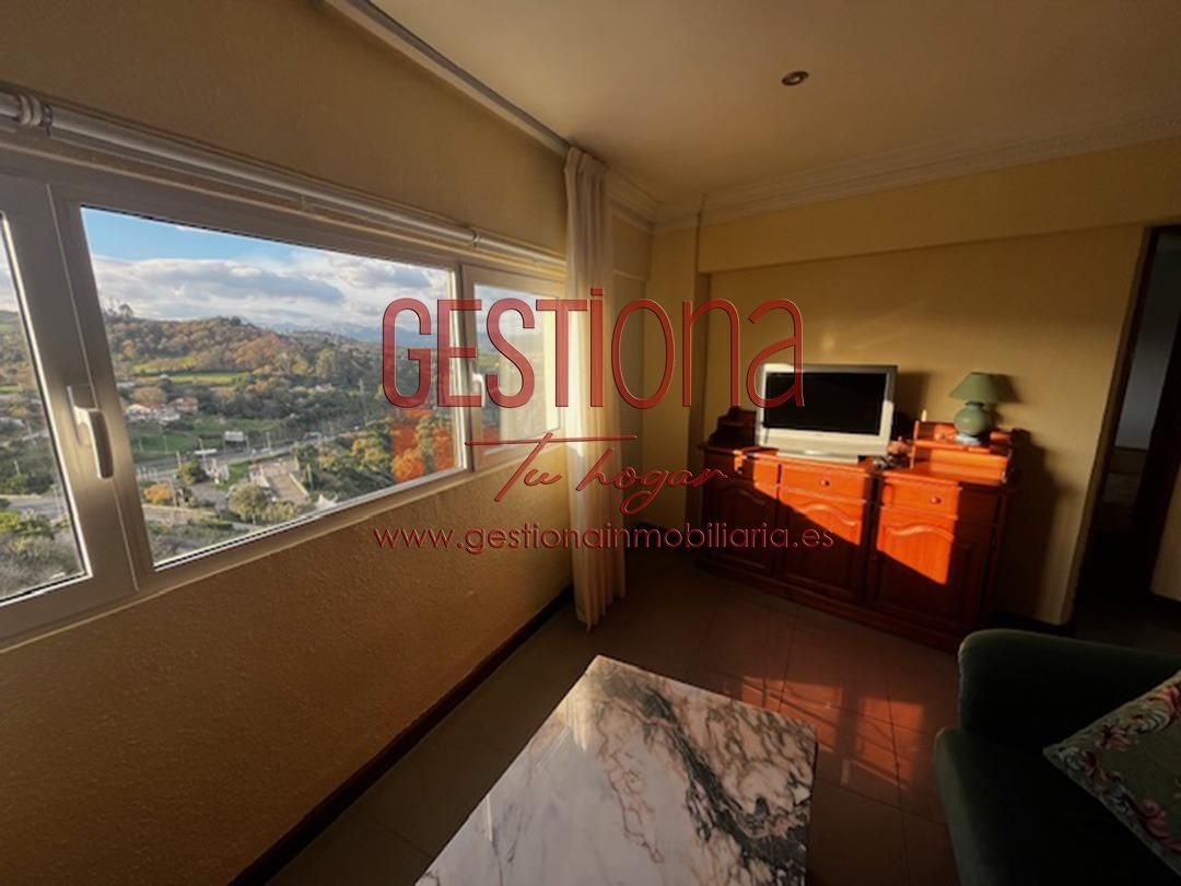 Bedroom of Apartments for sale in Laredo