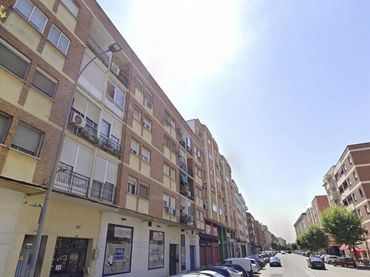 Appartamento con balcone in vendita a Calle RICARDO CARAPETO ZAMBRANO