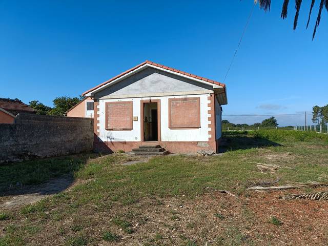 Casa-chalet en Venta en Vixoi en Bergondo