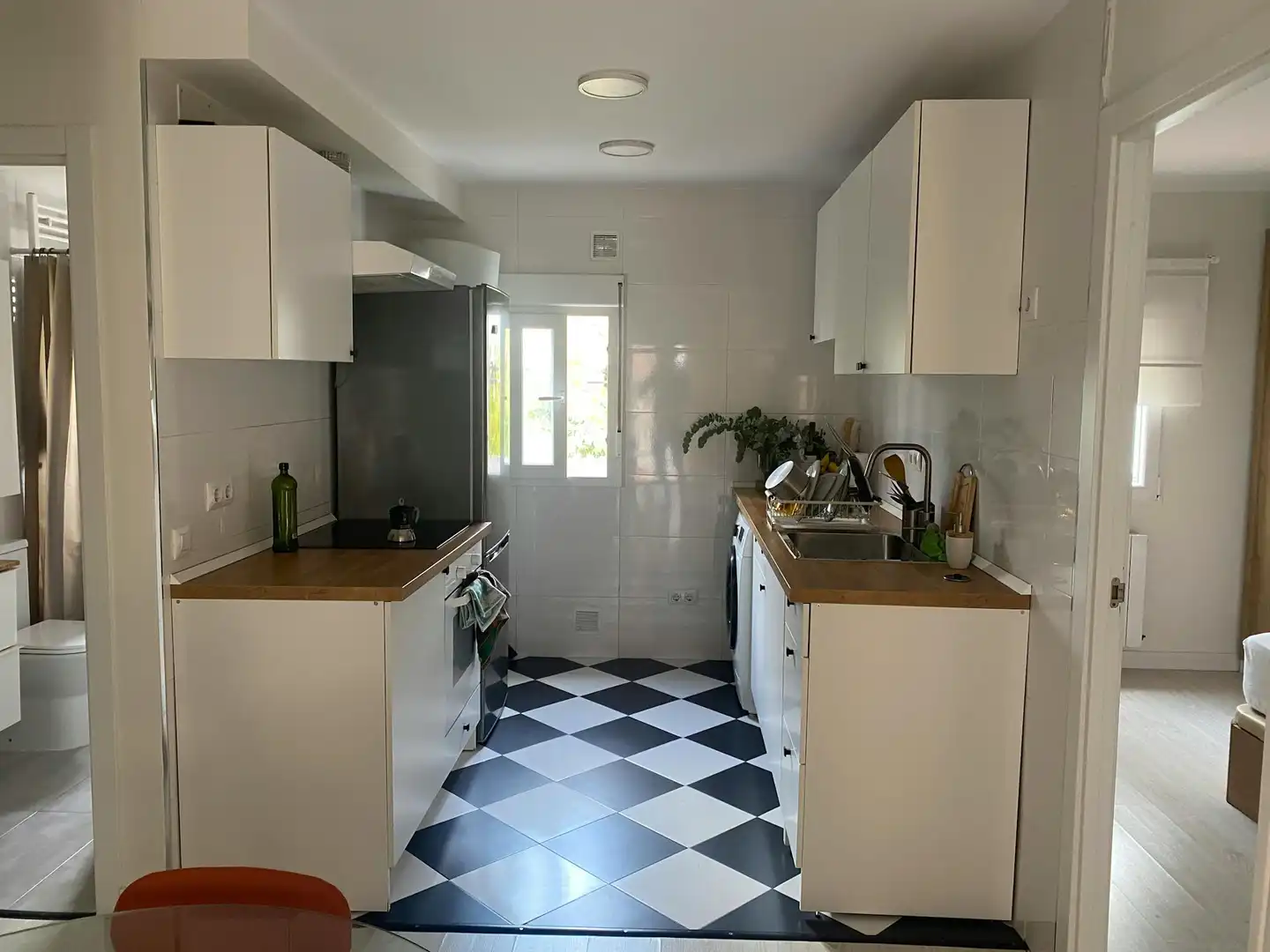 Küche von Wohnung zur Miete in Madrid mit Klimaanlage, Privatgarten und Möbliert