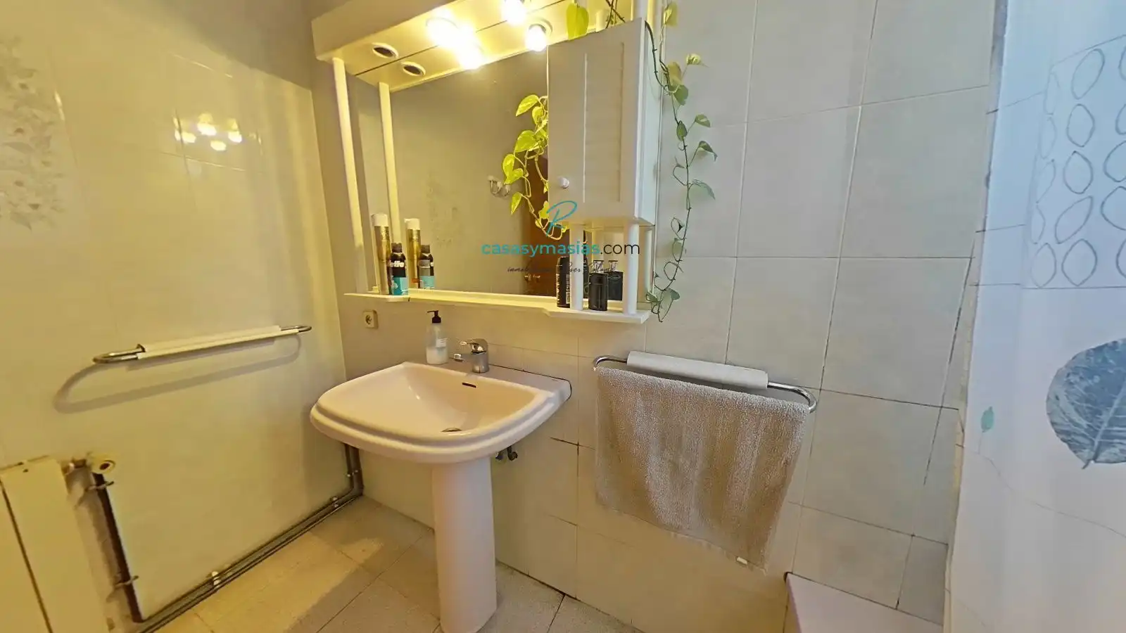 Baño de Finca rústica en venta en Vilobí del Penedès con Calefacción, Jardín privado y Terraza