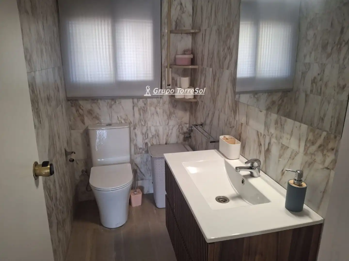 Bany de Casa o xalet en venda en Masllorenç amb Aire condicionat, Calefacció i Jardí privat