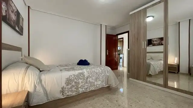 Bedroom of Apartments for rent in Benidorm  with Air Conditioner, Terrace and Furnished