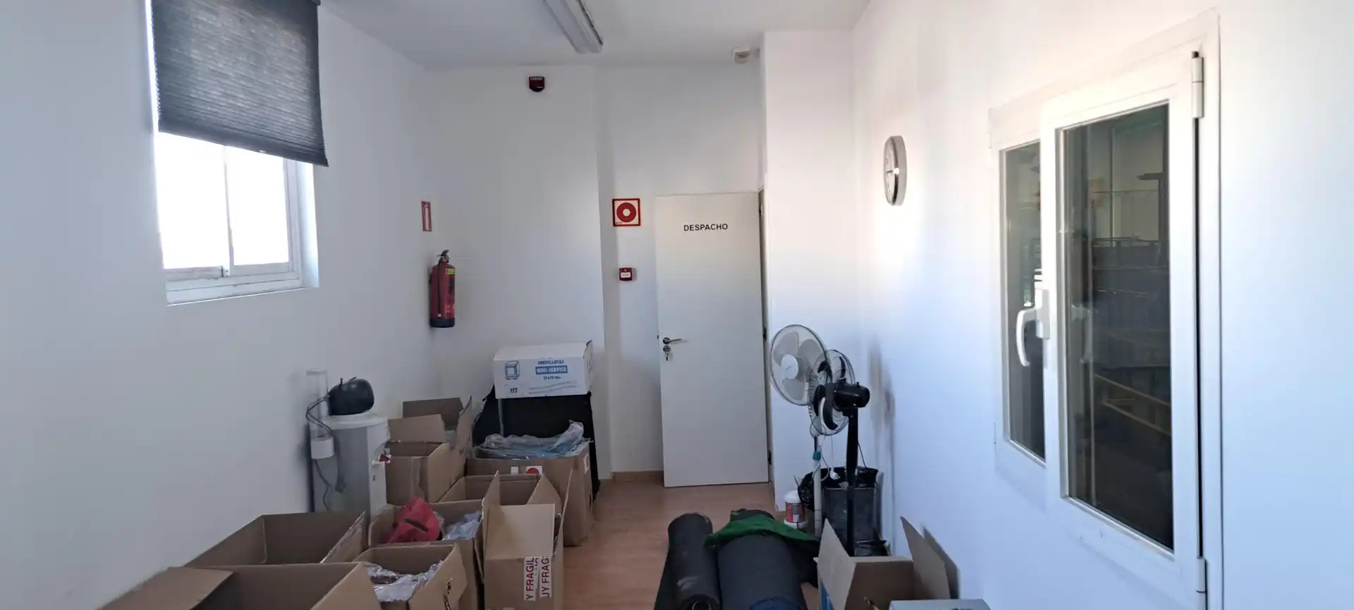 Local de lloguer a Travesía Villa Esther, 13, Polígono El Nogal - Malatones - Río de Janeiro