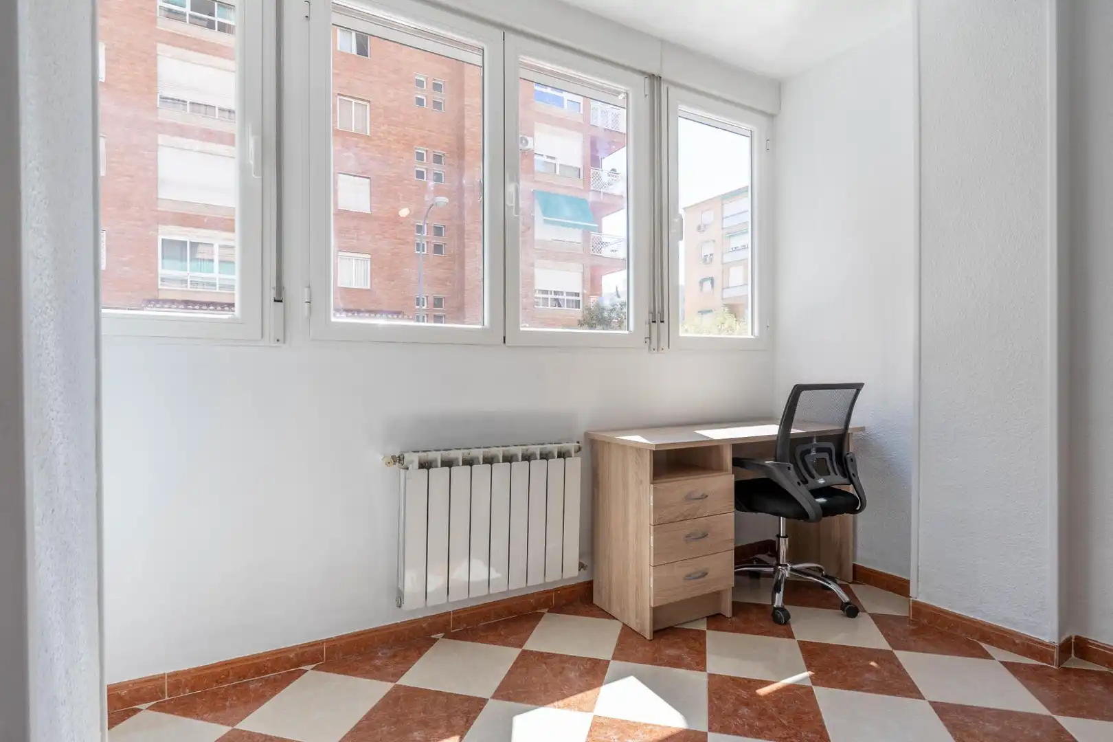 Wohnung zur Miete in Granada mit Heizung und Möbliert