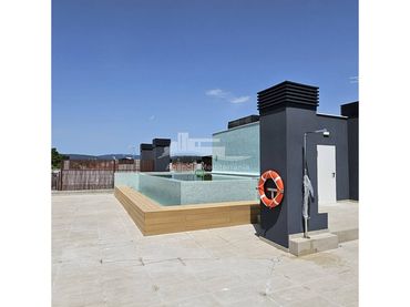 Attique avec piscine à vendre à Avenida Cataluña