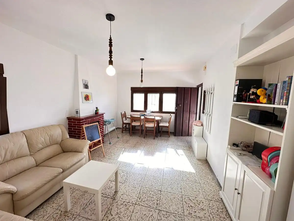 Sala de estar de Casa o chalet en venta en Almuñécar con Jardín privado, Terraza y Amueblado