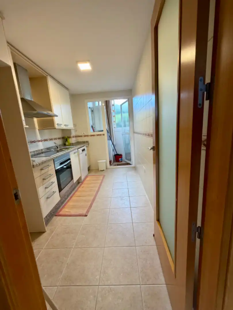 Cocina de Apartamento en venta en Casares con Terraza, Trastero y Horno