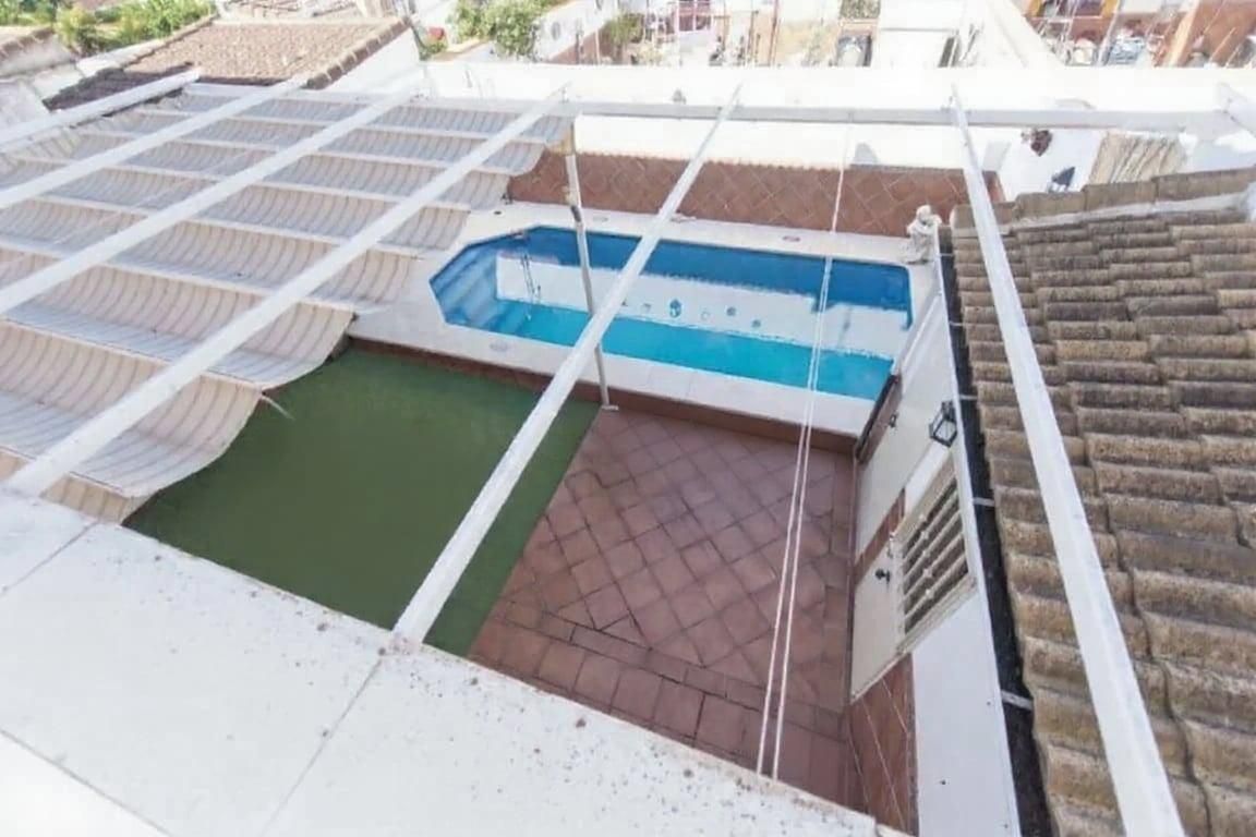 Piscina de Casa o xalet en venda en  Córdoba Capital amb Aire condicionat, Jardí privat i Parquet